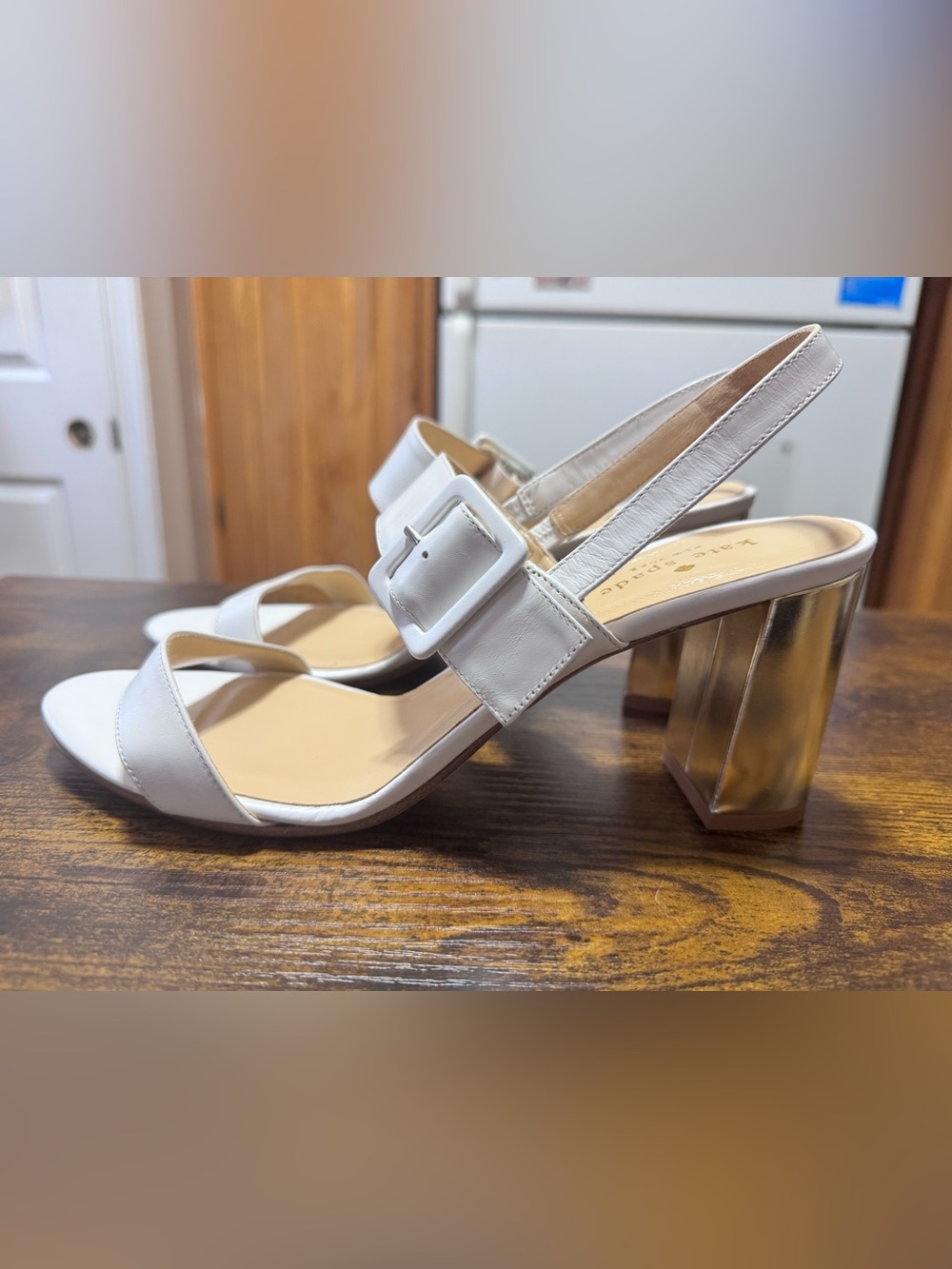 Kate Spade White Leather Buckle Slingback Block Heel Sandals Size 9.5 - Picture 3 of 9